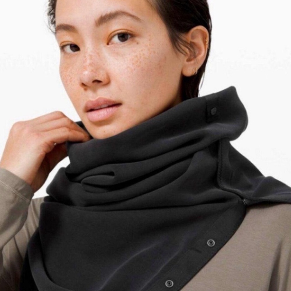 NEW Lululemon Vinyasa Wrap Scarf OS - Picture 9 of 16
